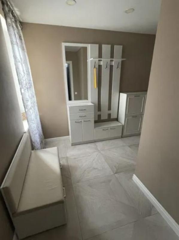 Long term rent 2 bedroom-(s) apartment Dmytrivska Street 75