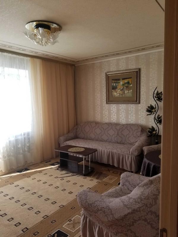 Долгосрочная аренда 3 комнатной квартиры Генерала Алмазова ул. (Кутузова) 14