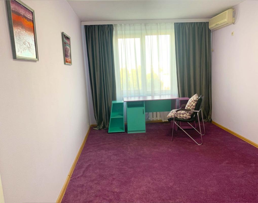 Long term rent 3 bedroom-(s) apartment Rusanivska Embarkment 6