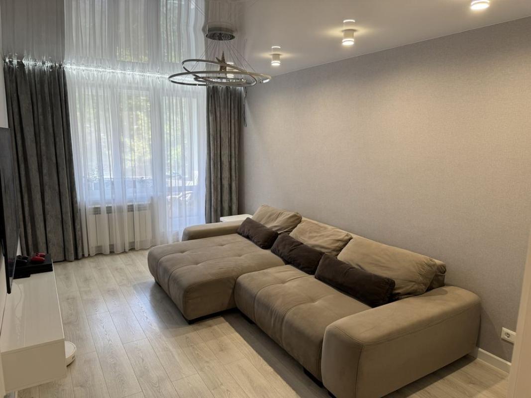 Sale 3 bedroom-(s) apartment 65 sq. m., Yuriia Haharina Avenue 47а
