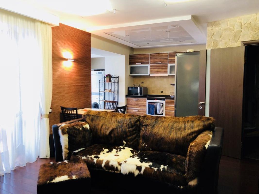 Long term rent 2 bedroom-(s) apartment Anny Akhmatovoi Street 31