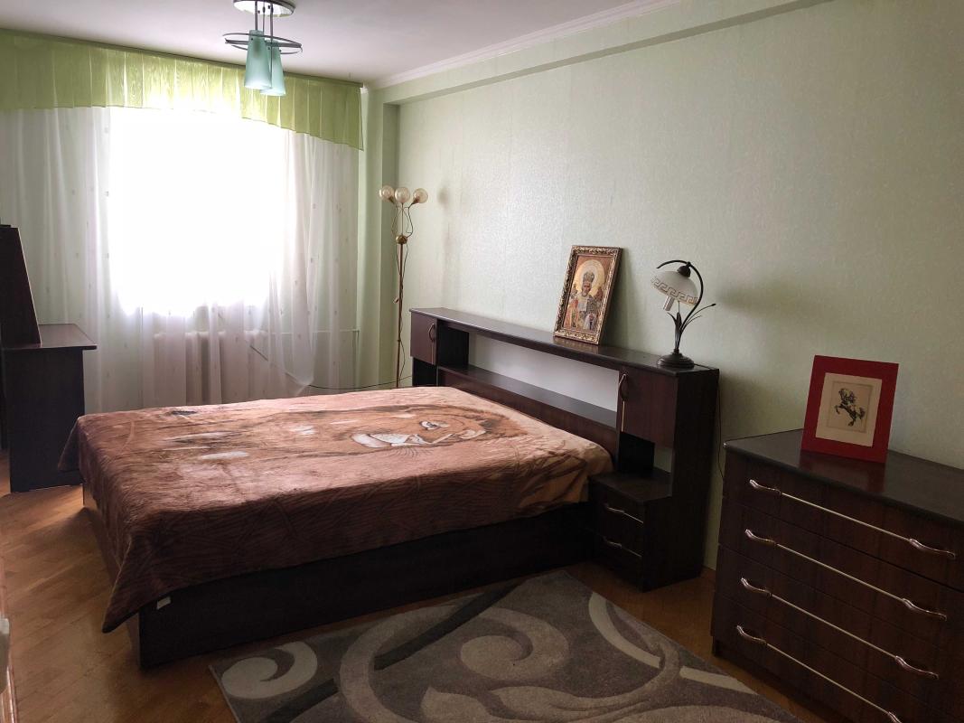 Long term rent 2 bedroom-(s) apartment Sribnokilska Street 20