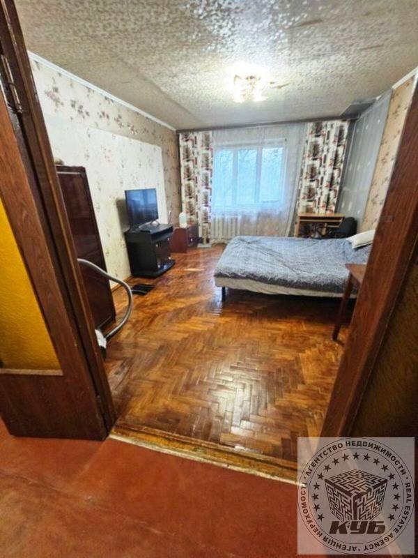 Sale 3 bedroom-(s) apartment 76 sq. m., Symyrenka Street 31