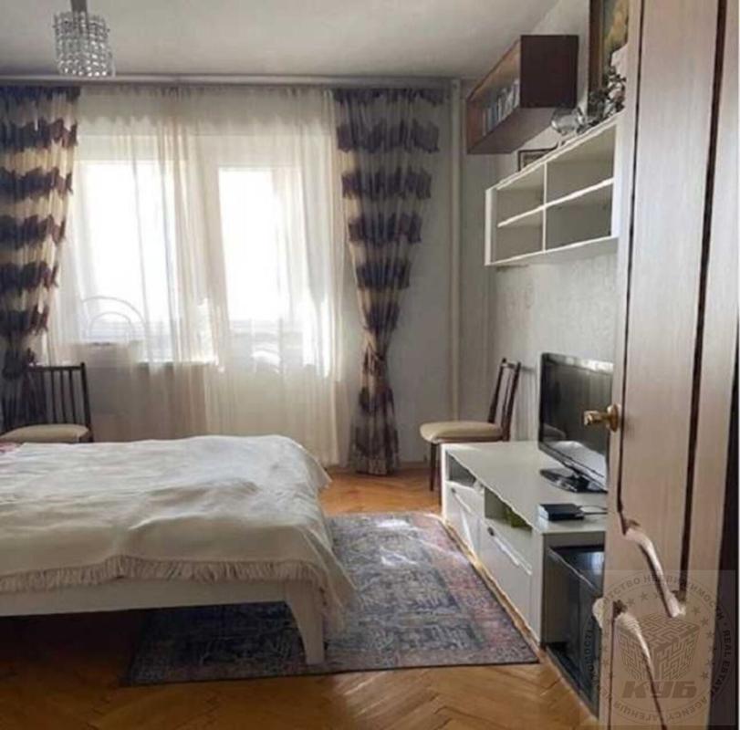 Sale 3 bedroom-(s) apartment 67 sq. m., Irpinska Street 64