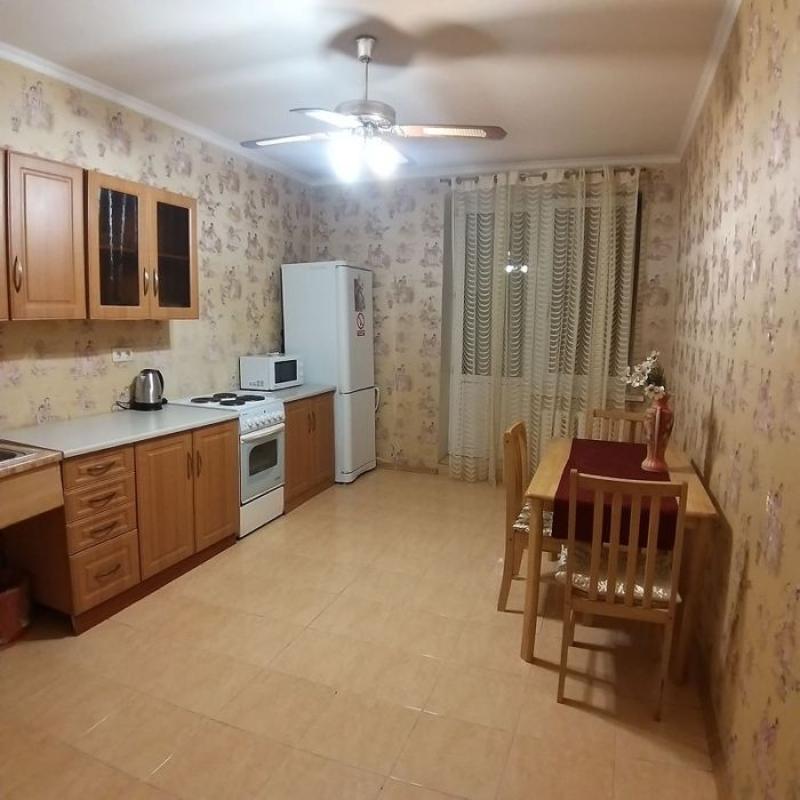 Long term rent 1 bedroom-(s) apartment Dragomanova Street 1а