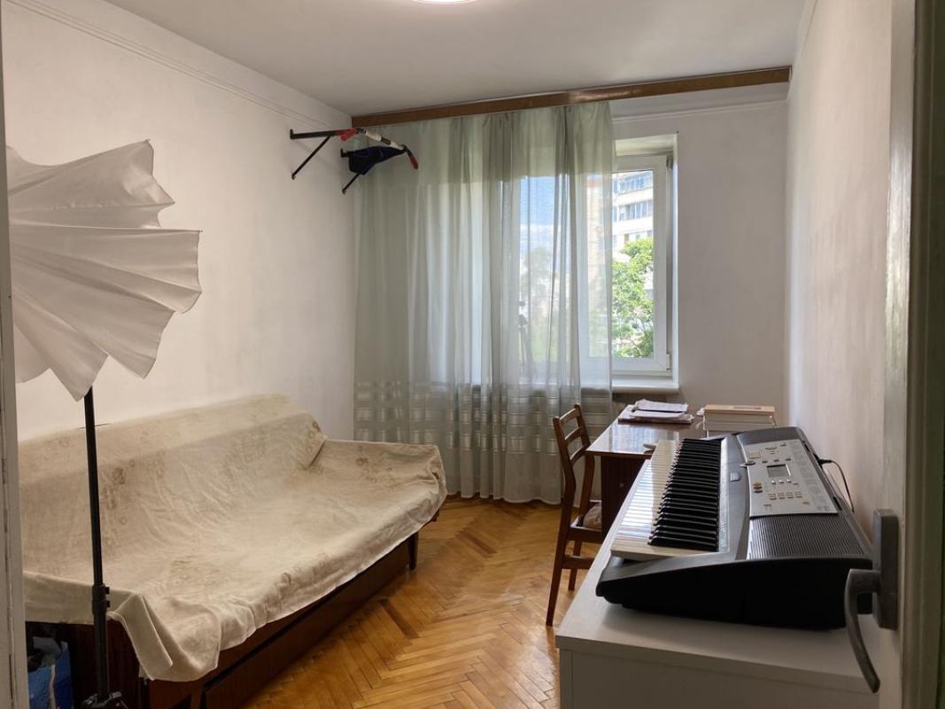 Long term rent 2 bedroom-(s) apartment Beresteiska Avenue (Peremohy Avenue) 146/2