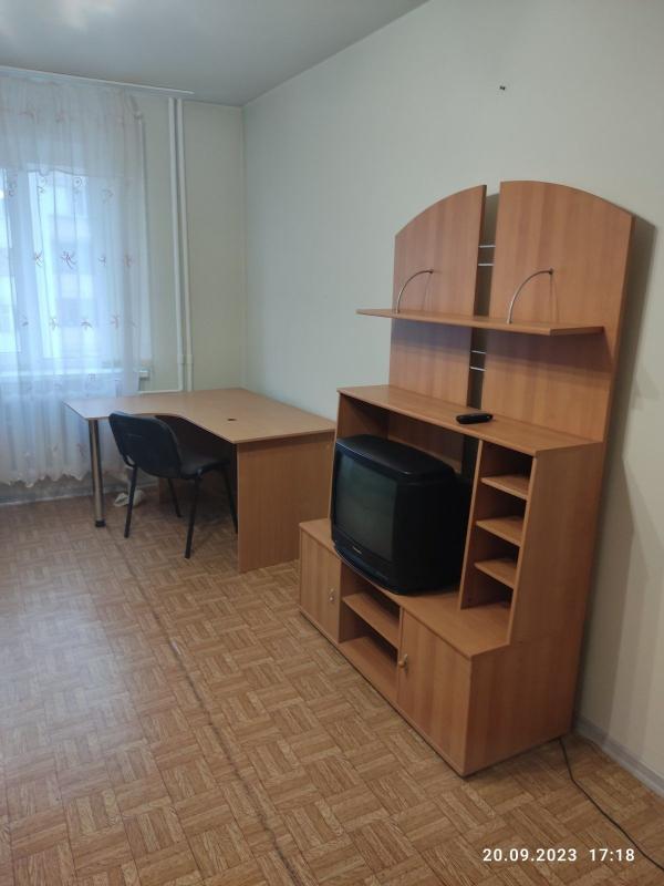 Long term rent 2 bedroom-(s) apartment Novatoriv Street 22б