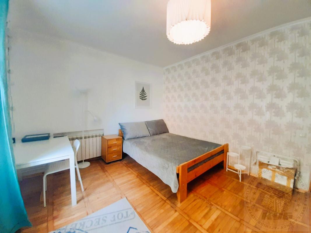 Sale 3 bedroom-(s) apartment 62 sq. m., Kremenetskyi Lane