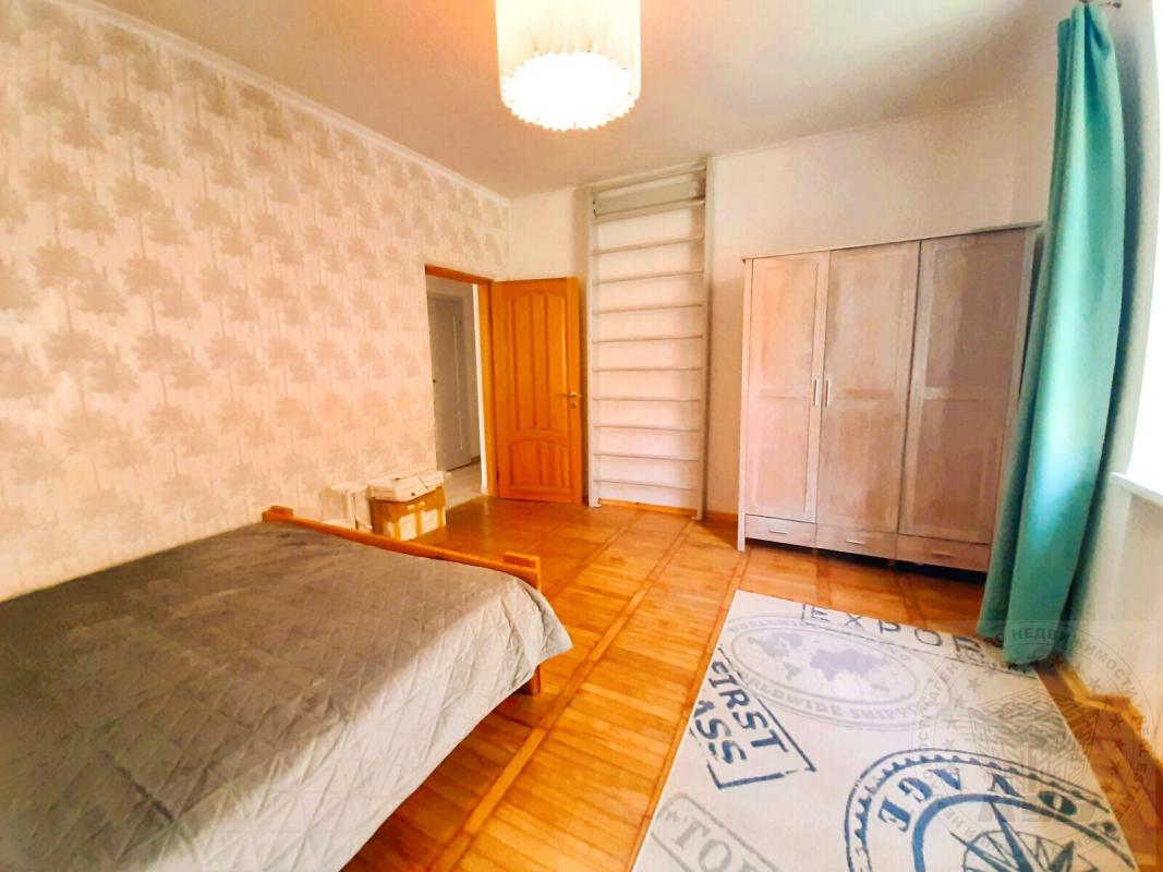 Sale 3 bedroom-(s) apartment 62 sq. m., Kremenetskyi Lane