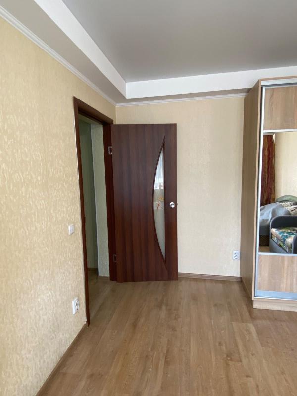 Long term rent 1 bedroom-(s) apartment Volodymyra Ivasiuka Avenue (Heroiv Stalinhrada Avenue) 25а