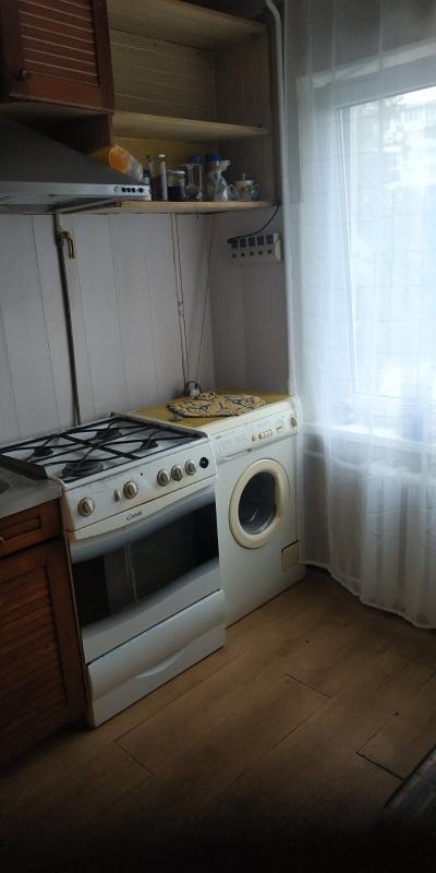 Long term rent 3 bedroom-(s) apartment Dehtiarivska Street 43/8