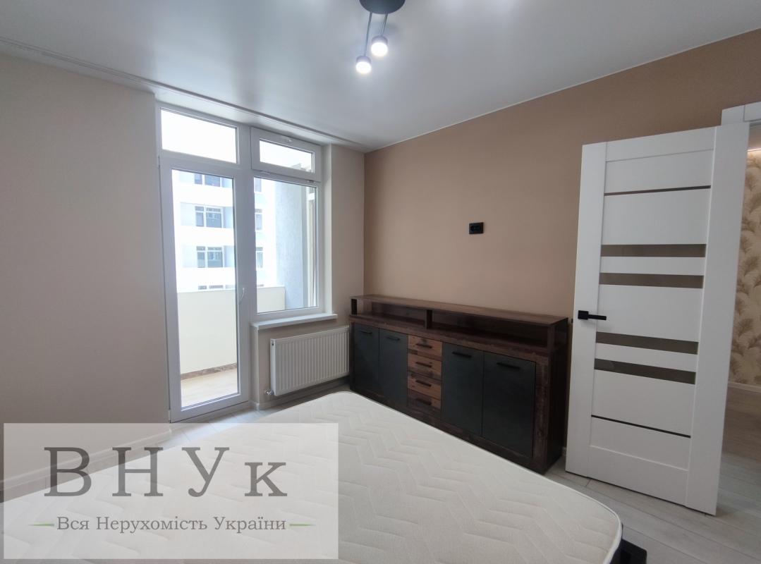 Sale 3 bedroom-(s) apartment 56 sq. m., Kyivska Street 12