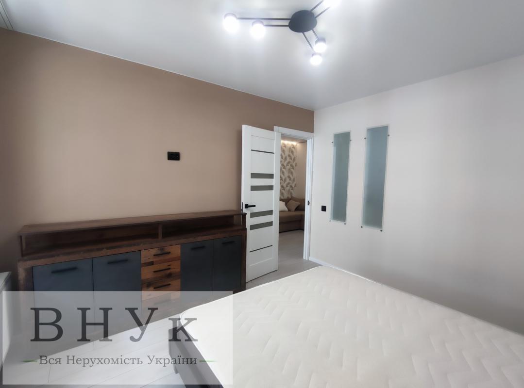 Sale 3 bedroom-(s) apartment 56 sq. m., Kyivska Street 12