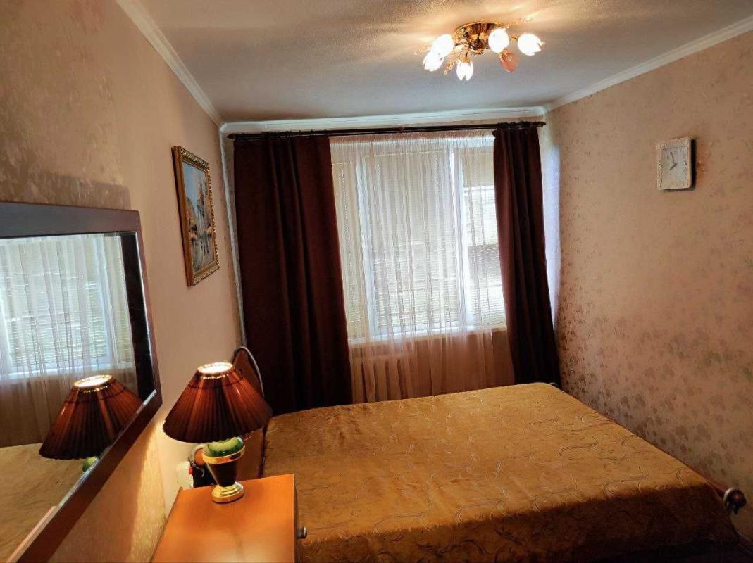 Продаж 3 кімнатної квартири 58 кв. м, 23-го Серпня вул. 48