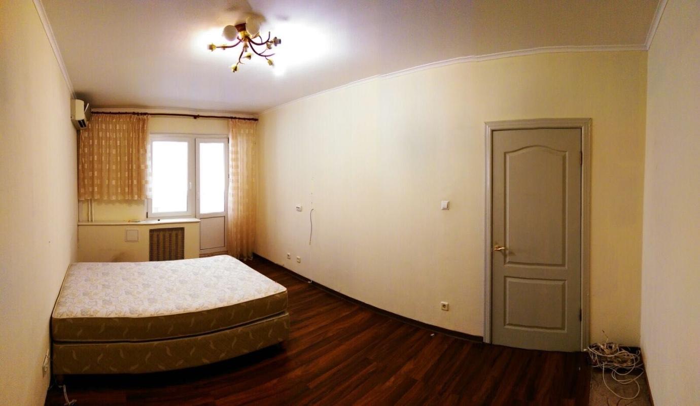 Долгосрочная аренда 1 комнатной квартиры Драгоманова ул. 14а