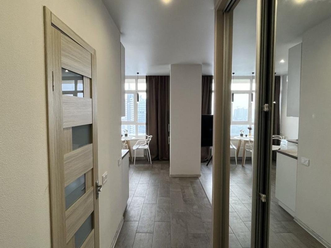 Long term rent 1 bedroom-(s) apartment Mytropolyta Vasylia Lypkivskoho Street (Urytskoho Street) 33а