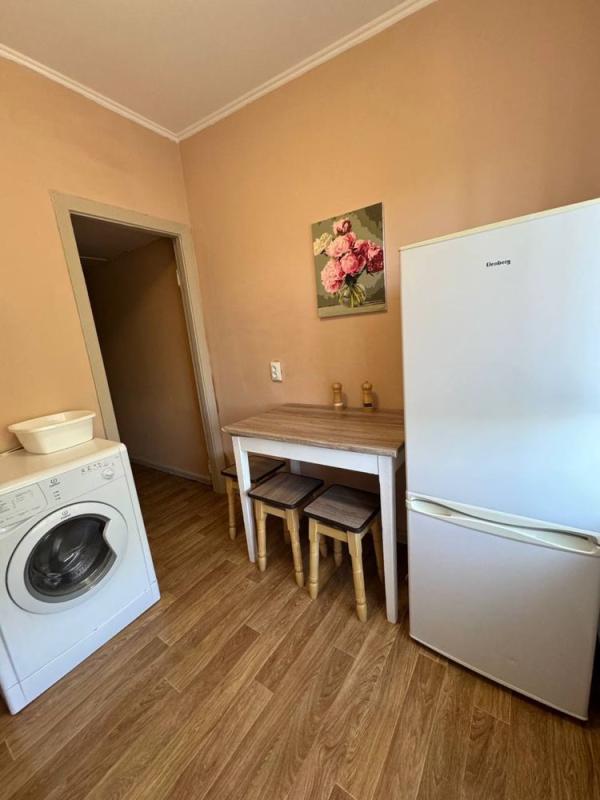 Long term rent 3 bedroom-(s) apartment Derevlyanska street (Yakira Street) 21