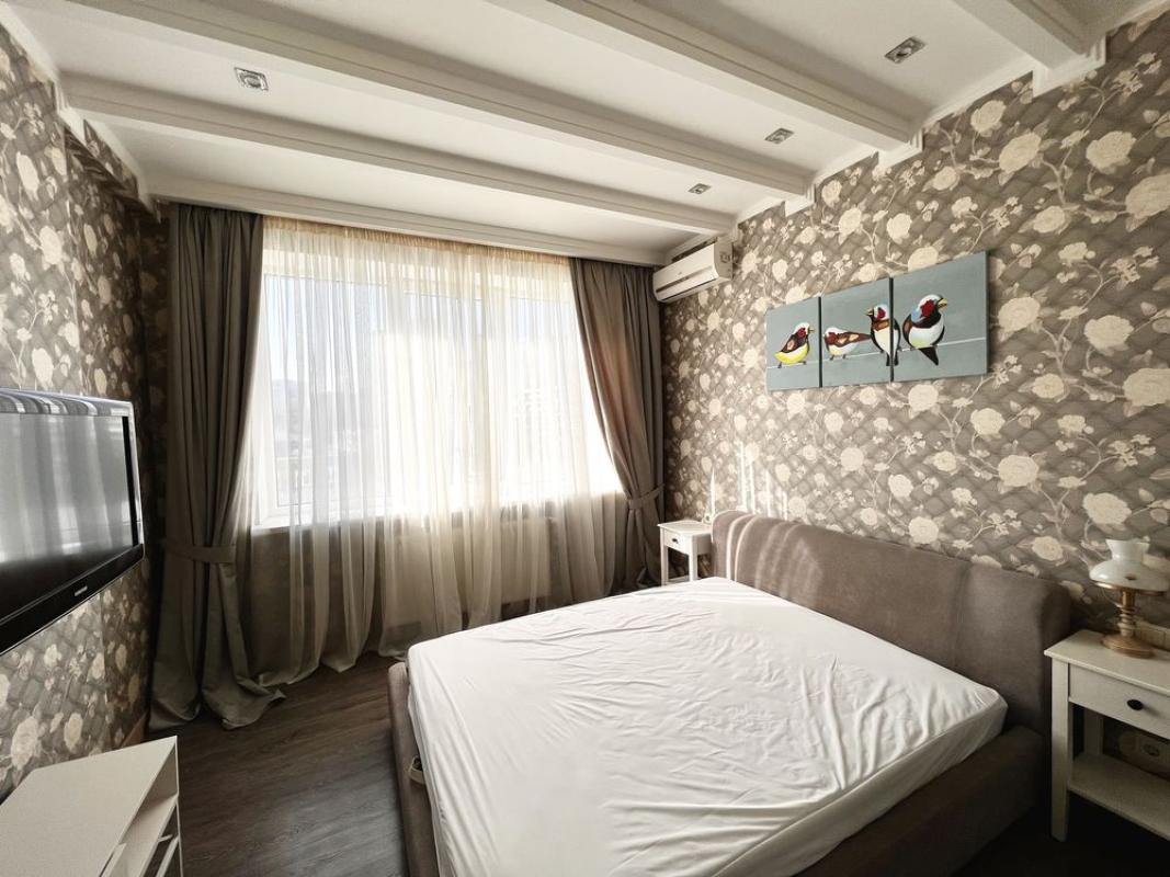 Long term rent 2 bedroom-(s) apartment Henerala Shapovala Street (Mekhanizatoriv Street) 2