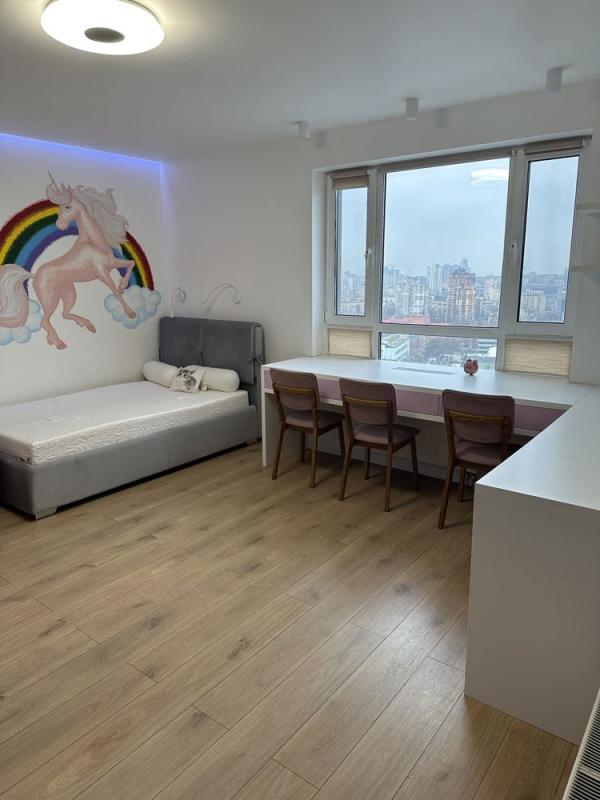 Long term rent 3 bedroom-(s) apartment Sholudenka Street 1в