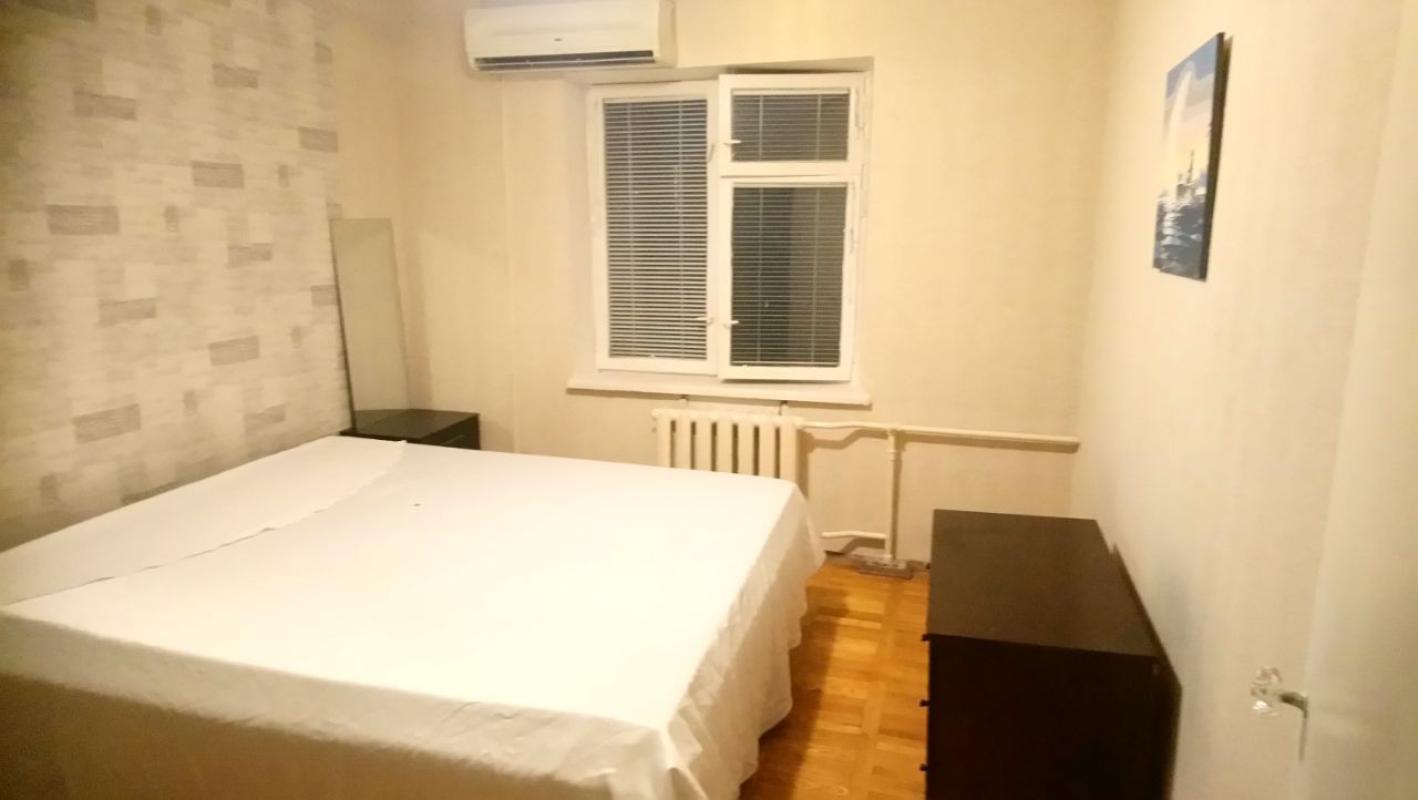 Long term rent 3 bedroom-(s) apartment Politekhnichniy Lane 5