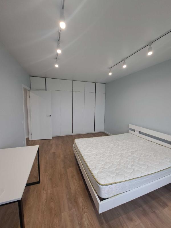 Long term rent 1 bedroom-(s) apartment Nyzhnokliuchova Street 14