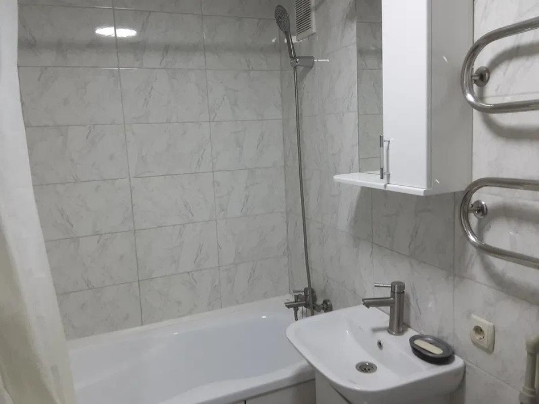 Long term rent 1 bedroom-(s) apartment Yuriia Haharina Avenue 72