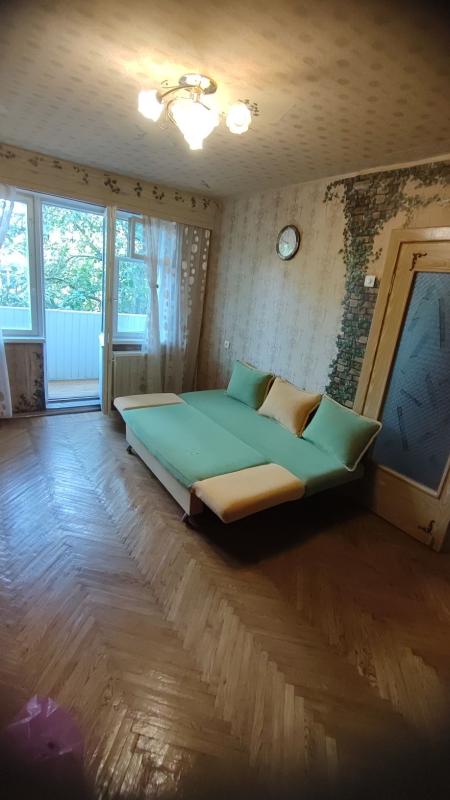 Long term rent 2 bedroom-(s) apartment Petra Hryhorenka Avenue (Marshala Zhukova Avenue) 33