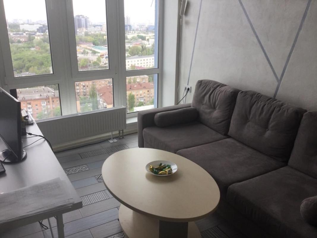 Sale 4 bedroom-(s) apartment 85 sq. m., Kyrylo-Mefodiivska Street 2
