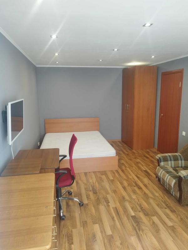 Long term rent 1 bedroom-(s) apartment Obolonskyi Avenue 12