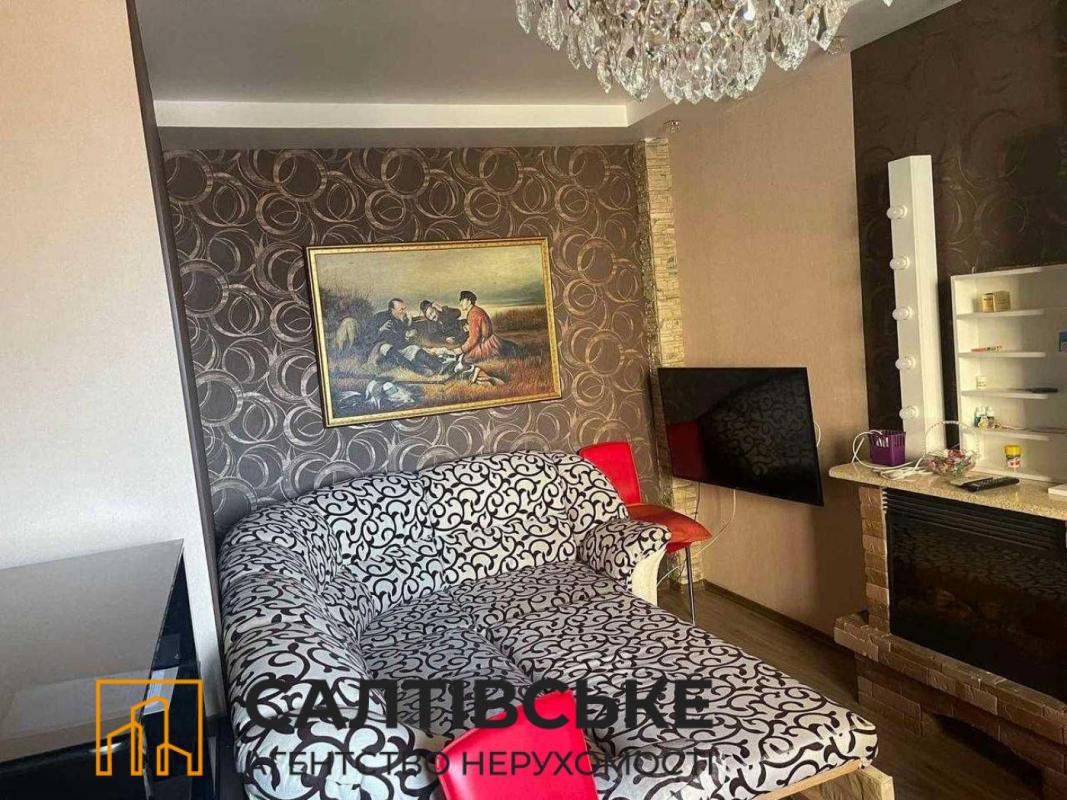 Продаж 3 кімнатної квартири 74 кв. м, Новоолександрівська вул. 54а к5б