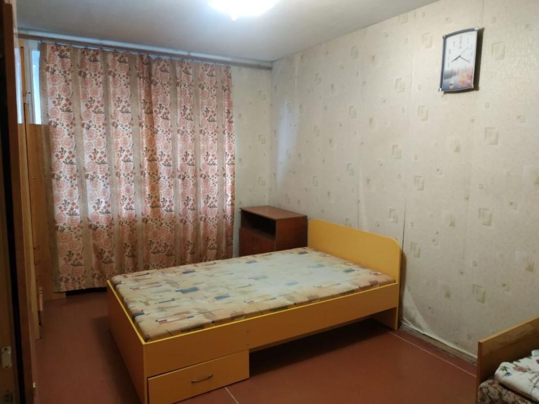 Продаж 2 кімнатної квартири 46 кв. м, Академіка Павлова вул. 148