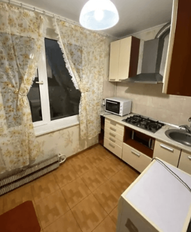 Long term rent 3 bedroom-(s) apartment Vladyslava Zubenka street (Tymurivtsiv Street) 17