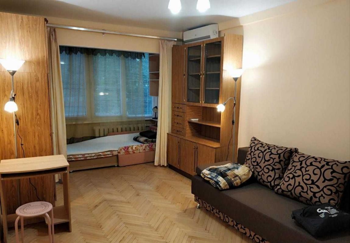 Довгострокова оренда 1 кімнатної квартири Євгена Сверстюка вул. 8а