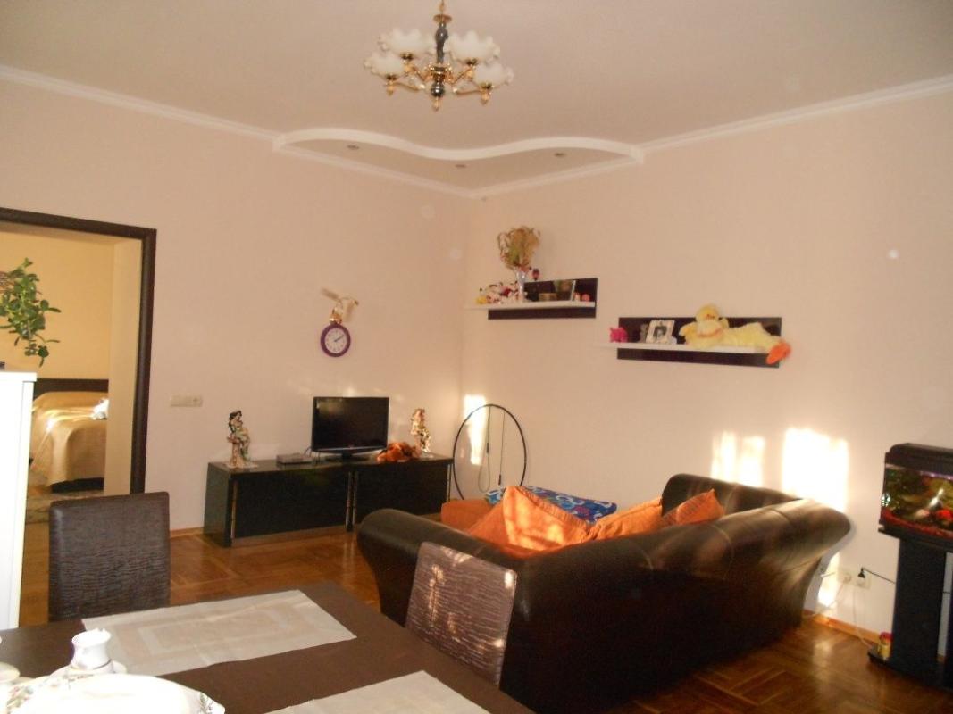 Long term rent 2 bedroom-(s) apartment Briullova Street 1