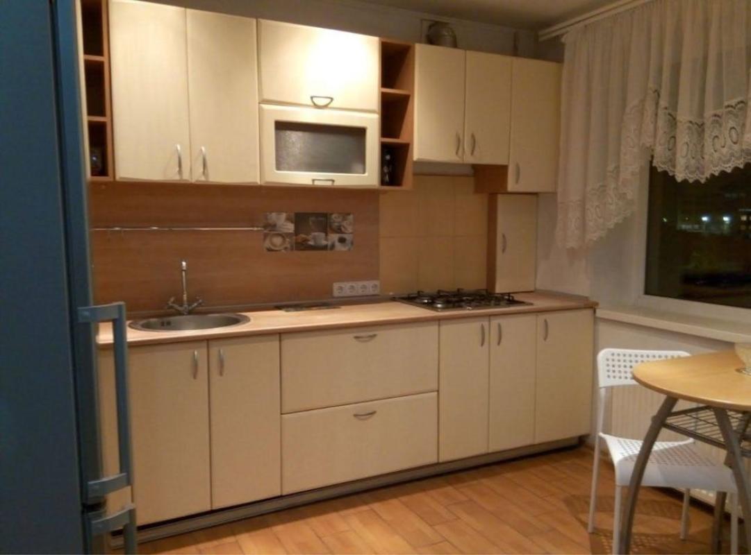 Long term rent 1 bedroom-(s) apartment Heroiv Kharkova Avenue (Moskovskyi Avenue) 95