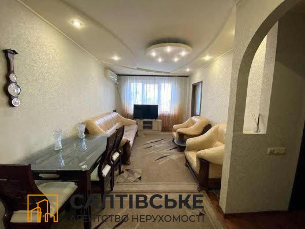 Продаж 3 кімнатної квартири 63 кв. м, Героїв Праці вул. 28