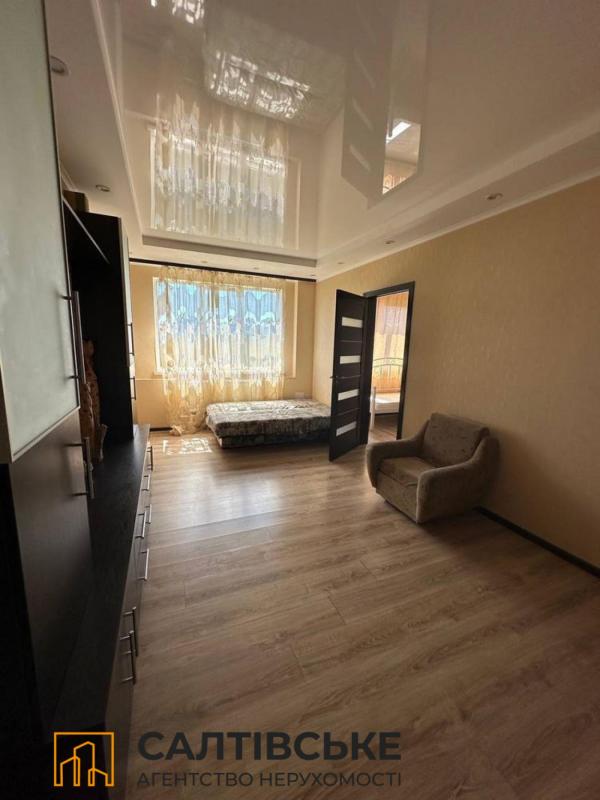 Sale 4 bedroom-(s) apartment 72 sq. m., Akademika Pavlova Street 132в