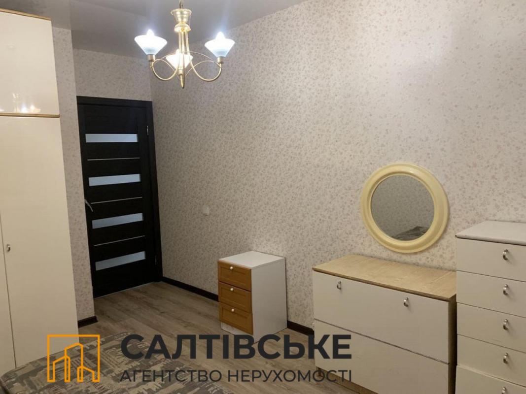 Продаж 4 кімнатної квартири 72 кв. м, Академіка Павлова вул. 132в