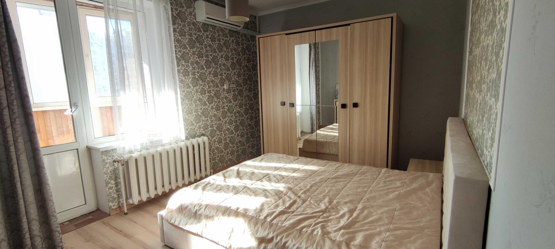 Long term rent 2 bedroom-(s) apartment Petra Hryhorenka Avenue 13б