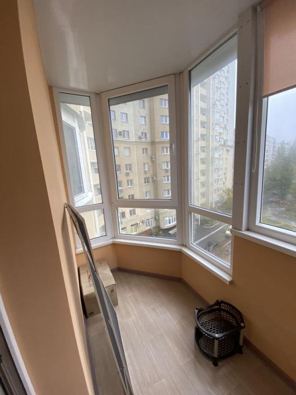 Long term rent 2 bedroom-(s) apartment Hvardiytsiv-Shyronintsiv Street 27