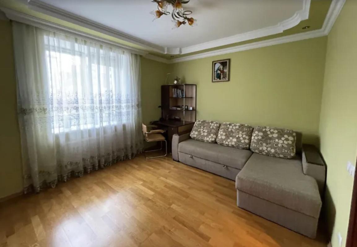 Продажа 3 комнатной квартиры 105 кв. м, Карпенко ул. 30