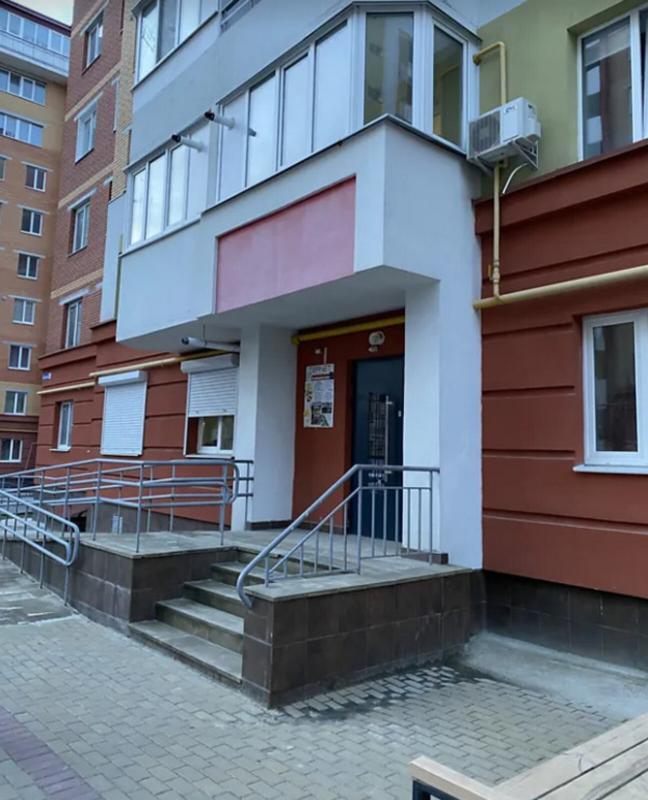 Продаж 1 кімнатної квартири 40 кв. м, Тролейбусна вул. 11