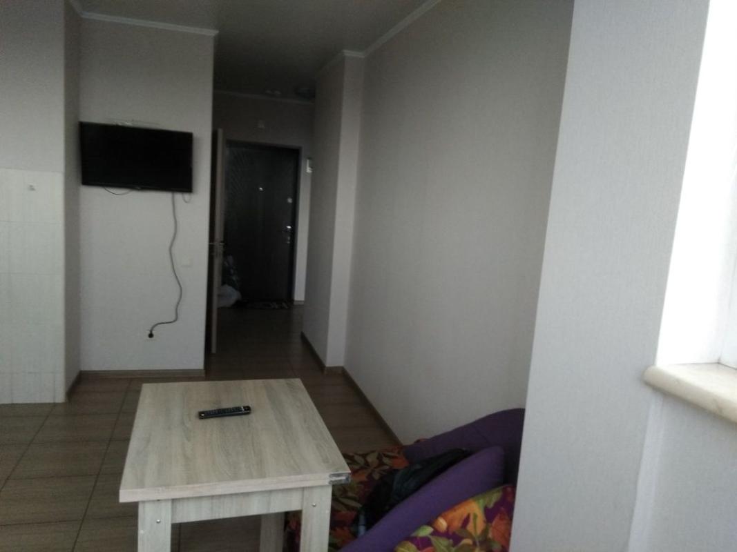 Long term rent 1 bedroom-(s) apartment Beresteiska Avenue (Peremohy Avenue) 71а