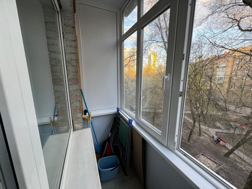 Long term rent 1 bedroom-(s) apartment Dehtiarivska Street 55
