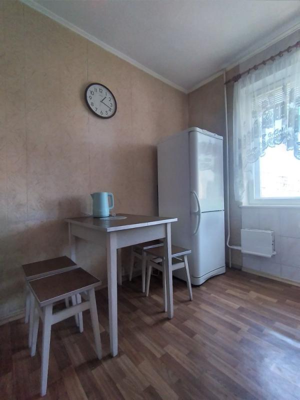 Long term rent 2 bedroom-(s) apartment Trostianetska Street 6ж