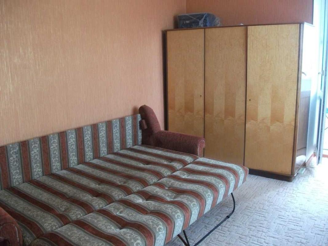 Sale 4 bedroom-(s) apartment 126 sq. m., Vyshniakivska Street 13