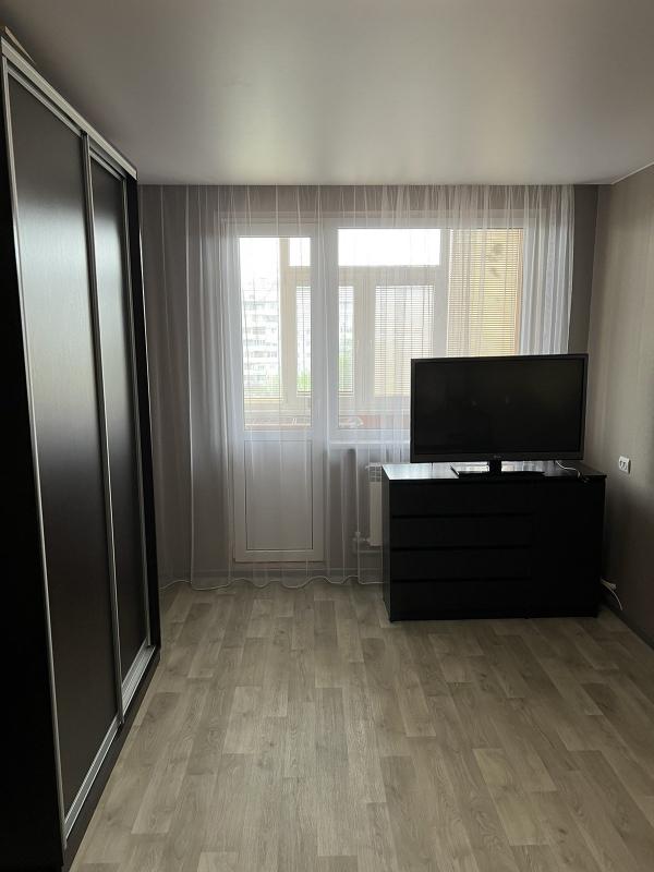Long term rent 2 bedroom-(s) apartment Akademika Pavlova Street 162в