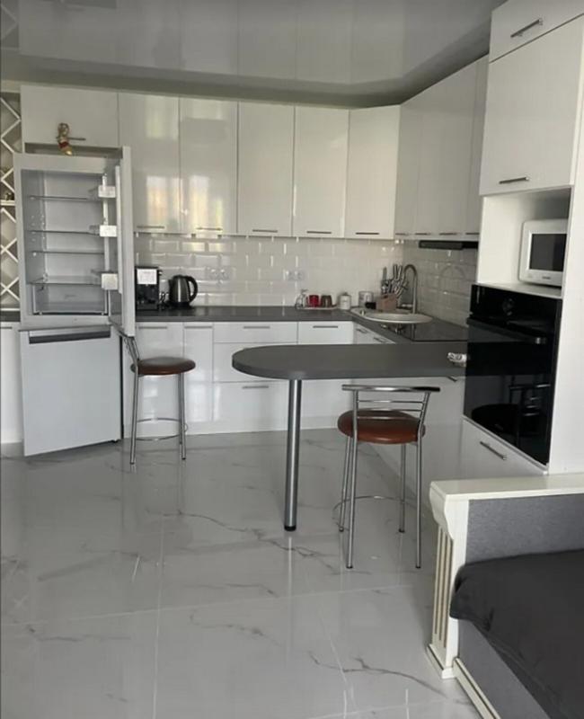 Sale 1 bedroom-(s) apartment 49 sq. m., Heroyiv Chornobylya street