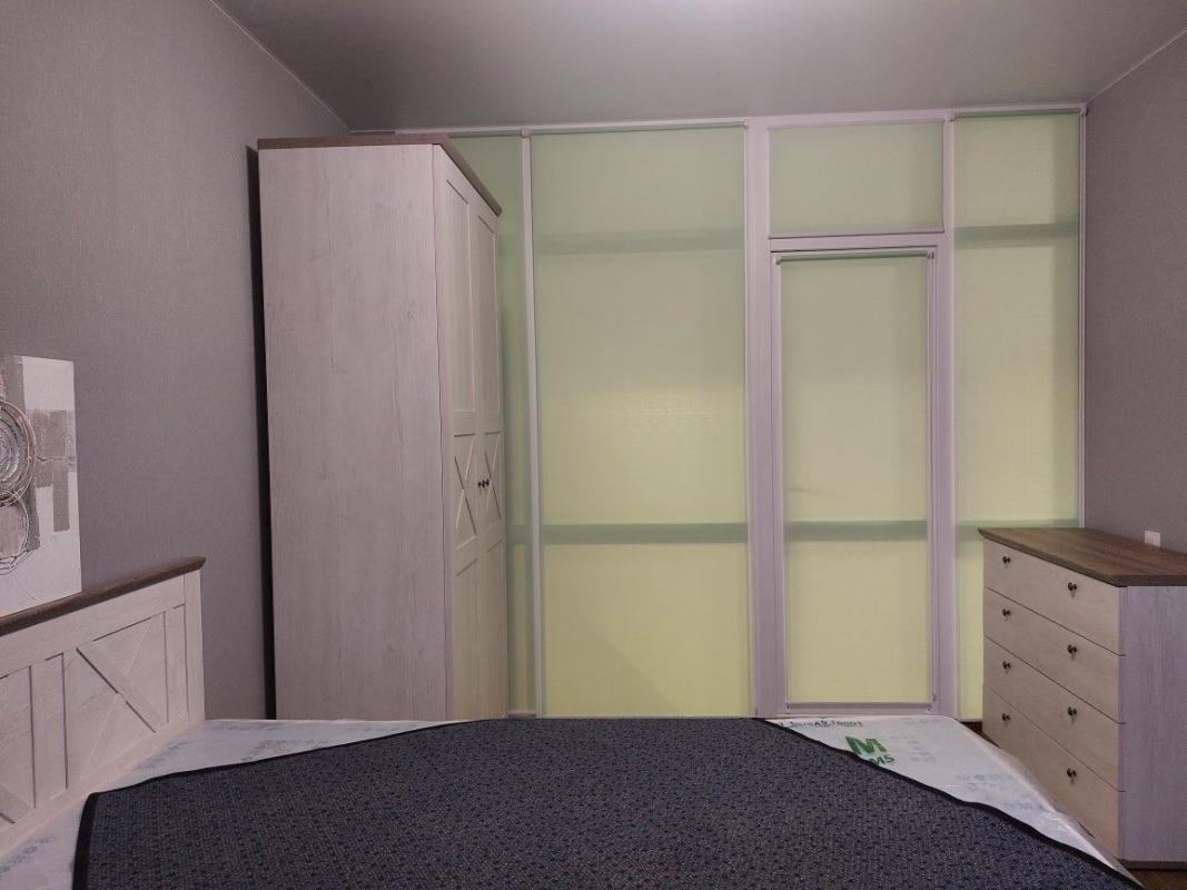 Long term rent 2 bedroom-(s) apartment Yevhena Sverstiuka Street 6г