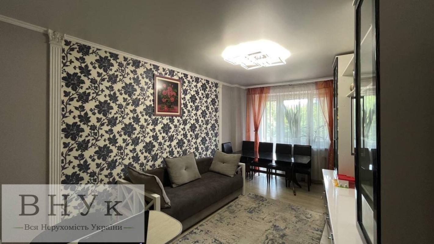 Sale 3 bedroom-(s) apartment 80 sq. m., Chernivetska Street 4